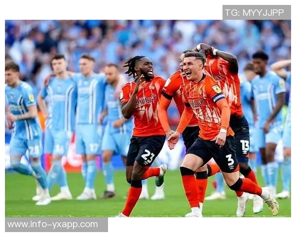 曼联昔日英超对阵桑德兰首发回顾卢克肖独存队中